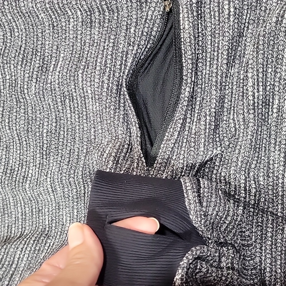 Lululemon Base Runner 10 - Picture 10 of 15